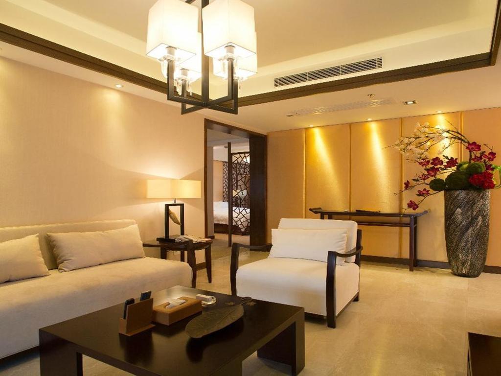 Silver Boutique Hotel Zhuhai Room photo